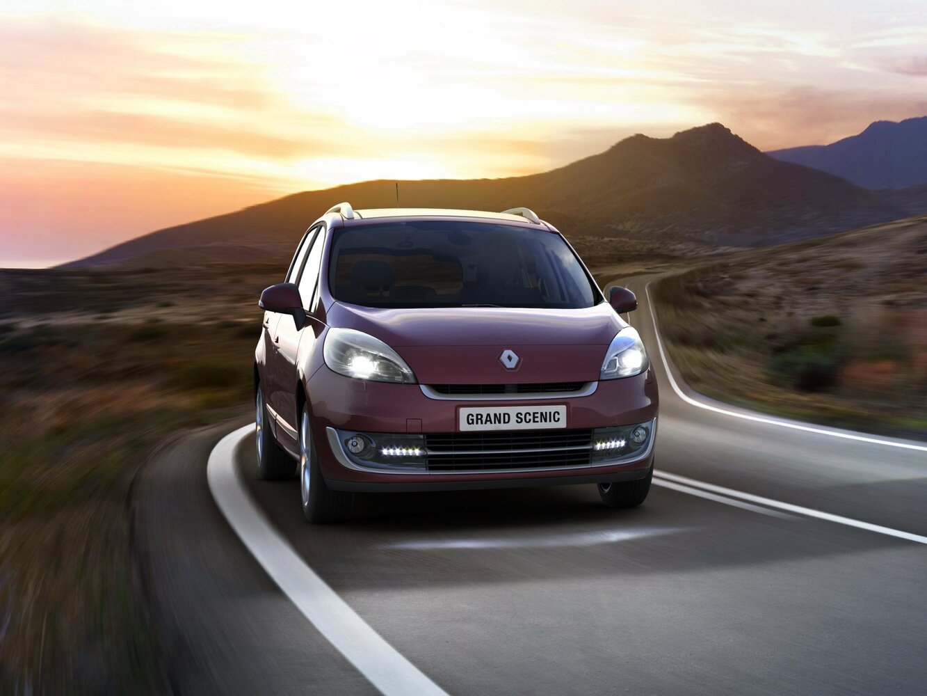 Renault Scenic III Рестайлинг, 2012, фото 8