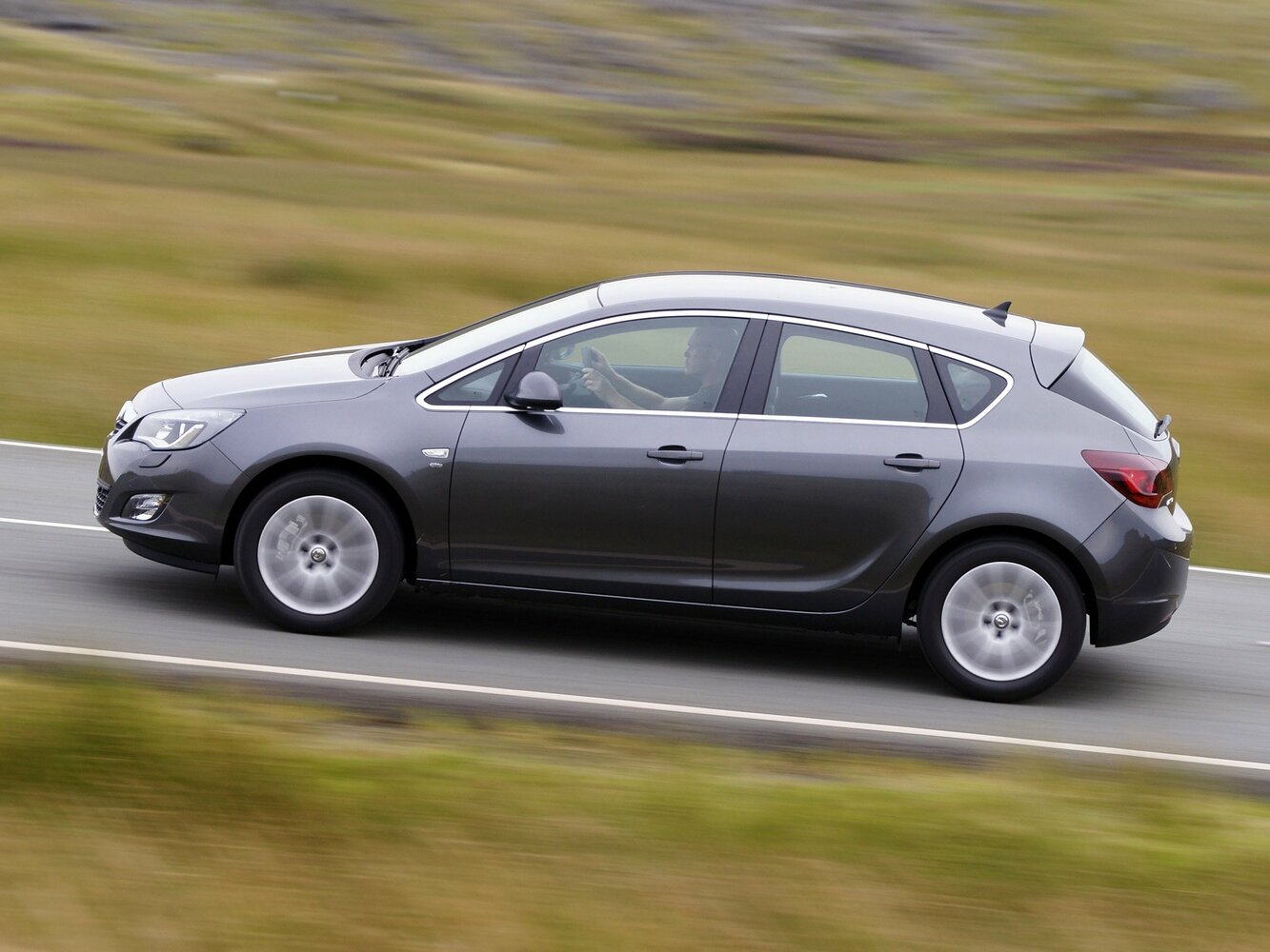 Vauxhall Astra J, 2013, фото 1