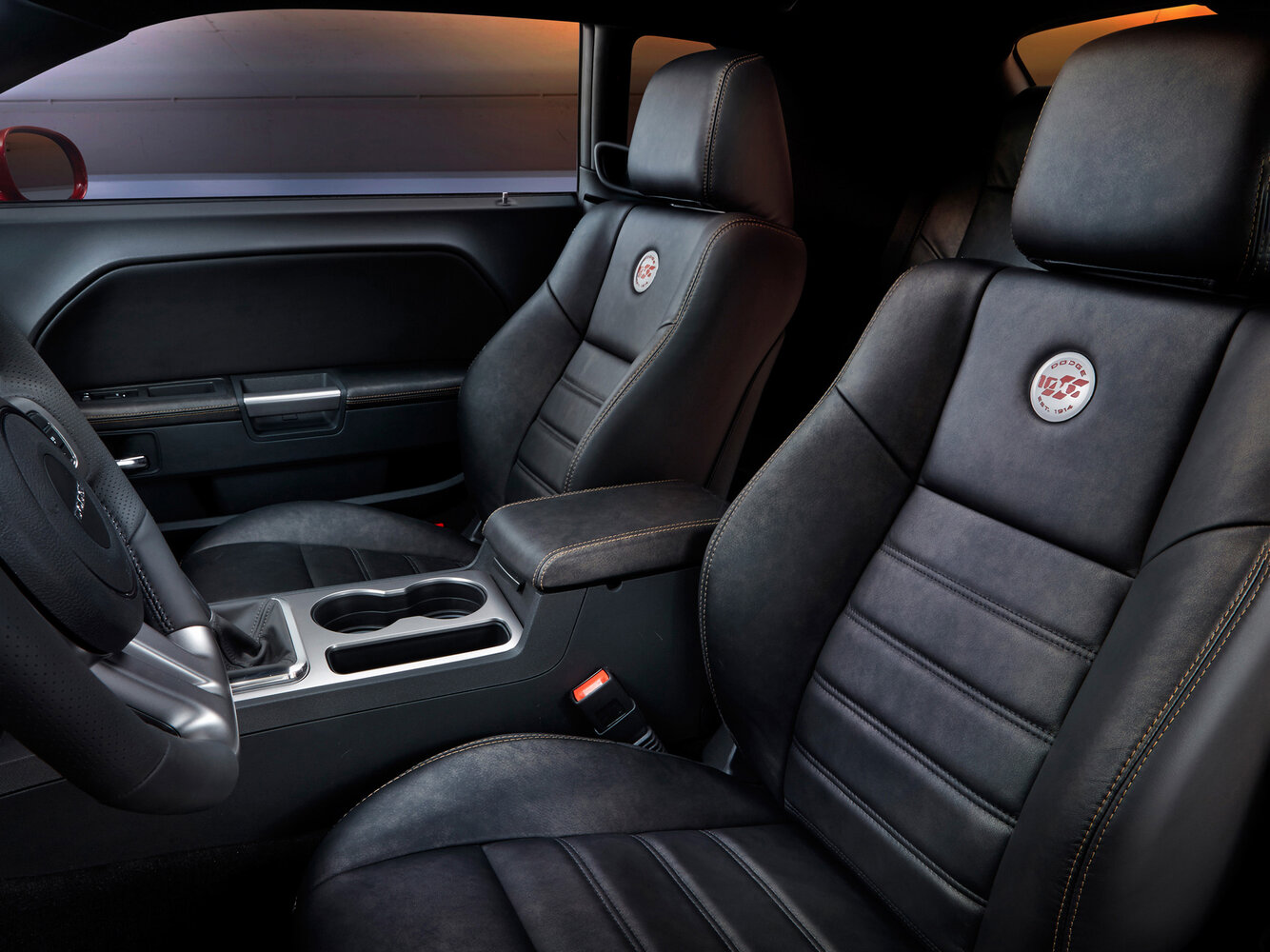 Dodge Challenger III Рестайлинг, 2012, фото 12