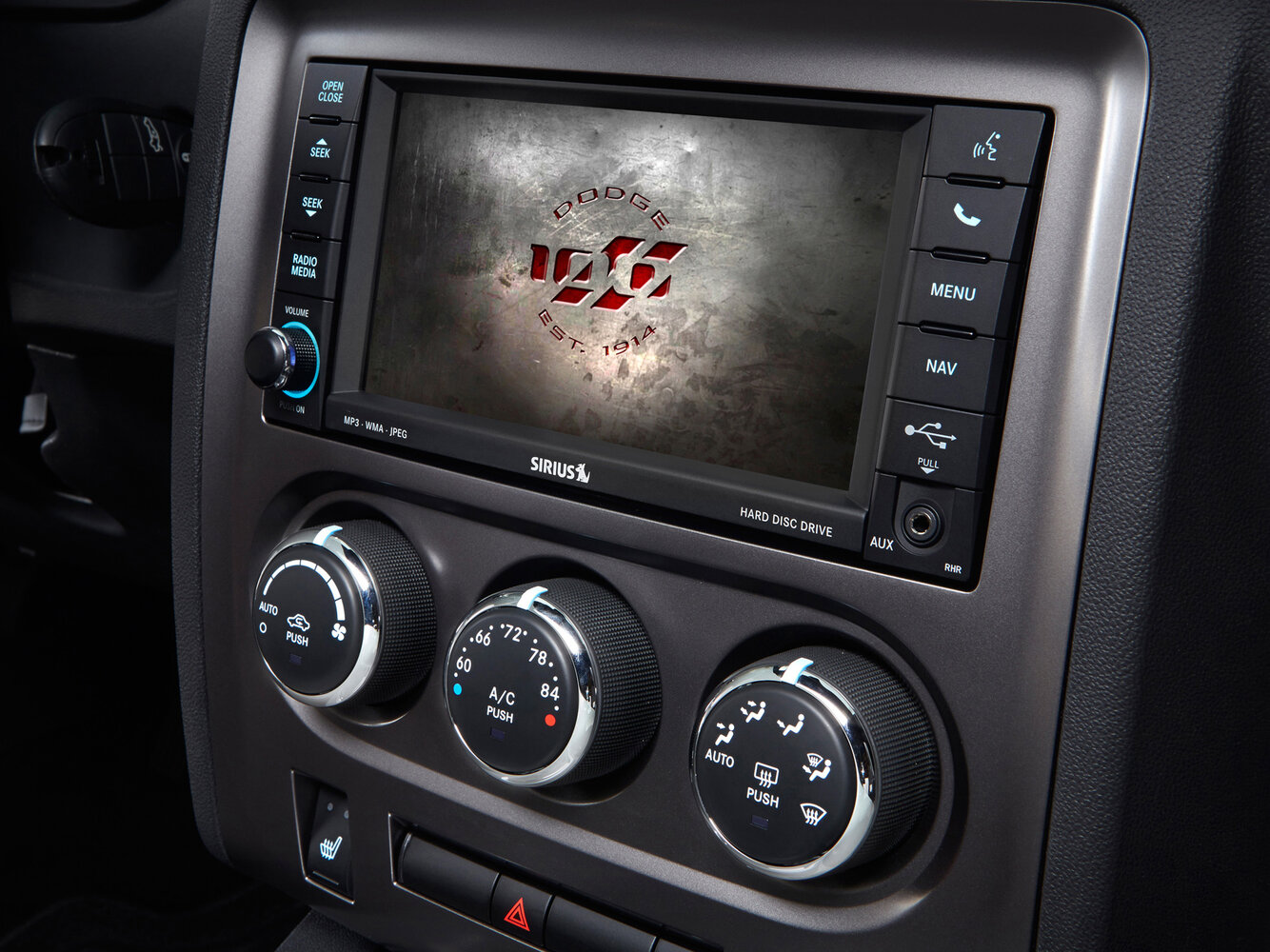 Dodge Challenger III Рестайлинг, 2012, фото 3