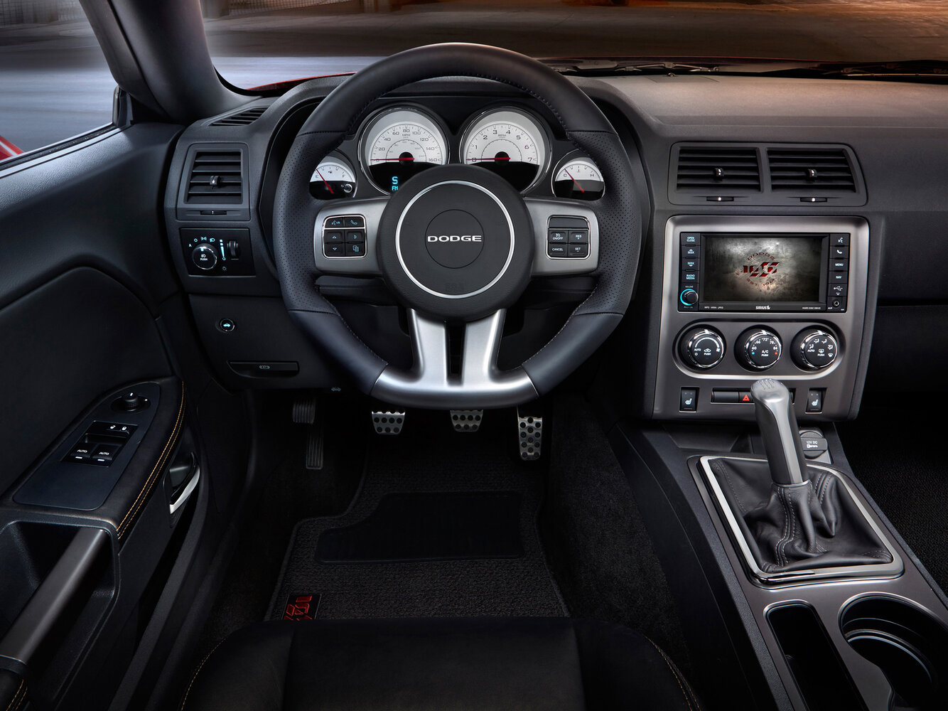Dodge Challenger III Рестайлинг, 2012, фото 11