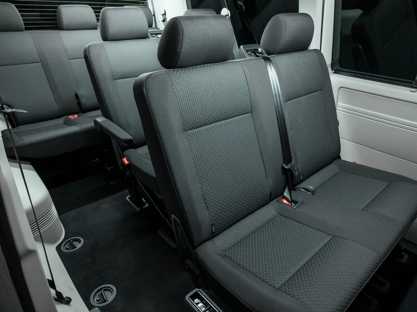 Volkswagen Caravelle T6, 2016, фото 3
