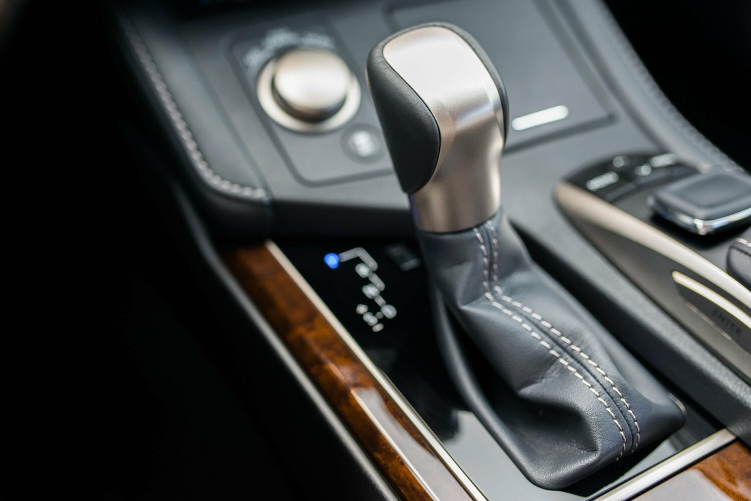 Lexus ES VI Рестайлинг, 2015, фото 6