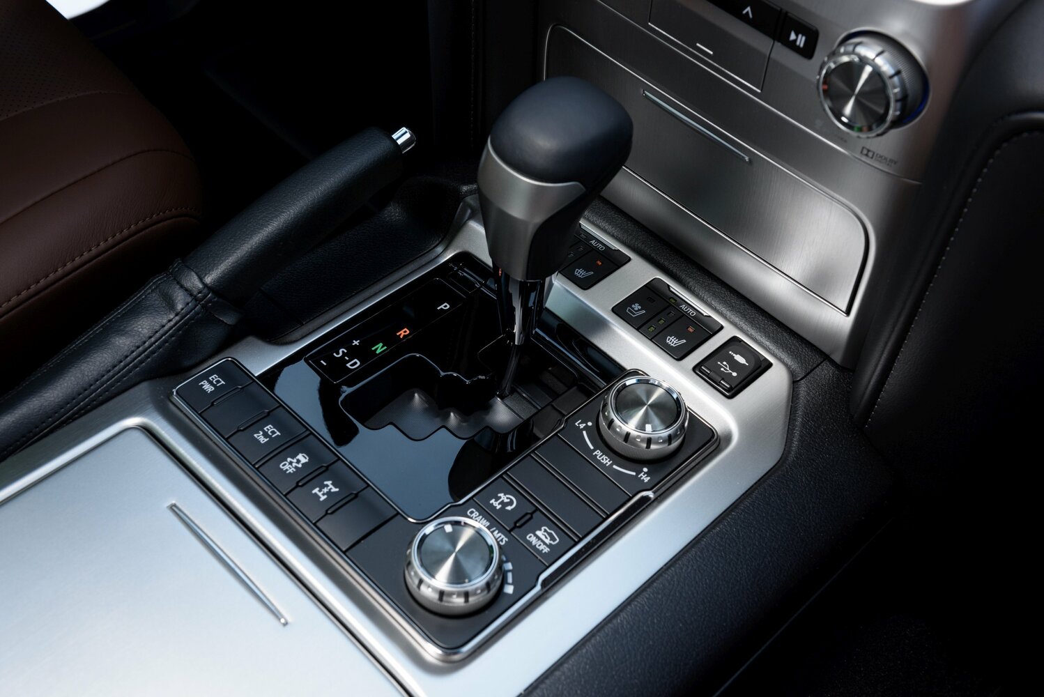 Toyota Land Cruiser 200 Series Рестайлинг 2, 2015, фото 28