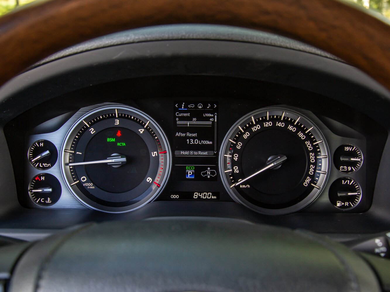 Toyota Land Cruiser 200 Series Рестайлинг 2, 2015, фото 37