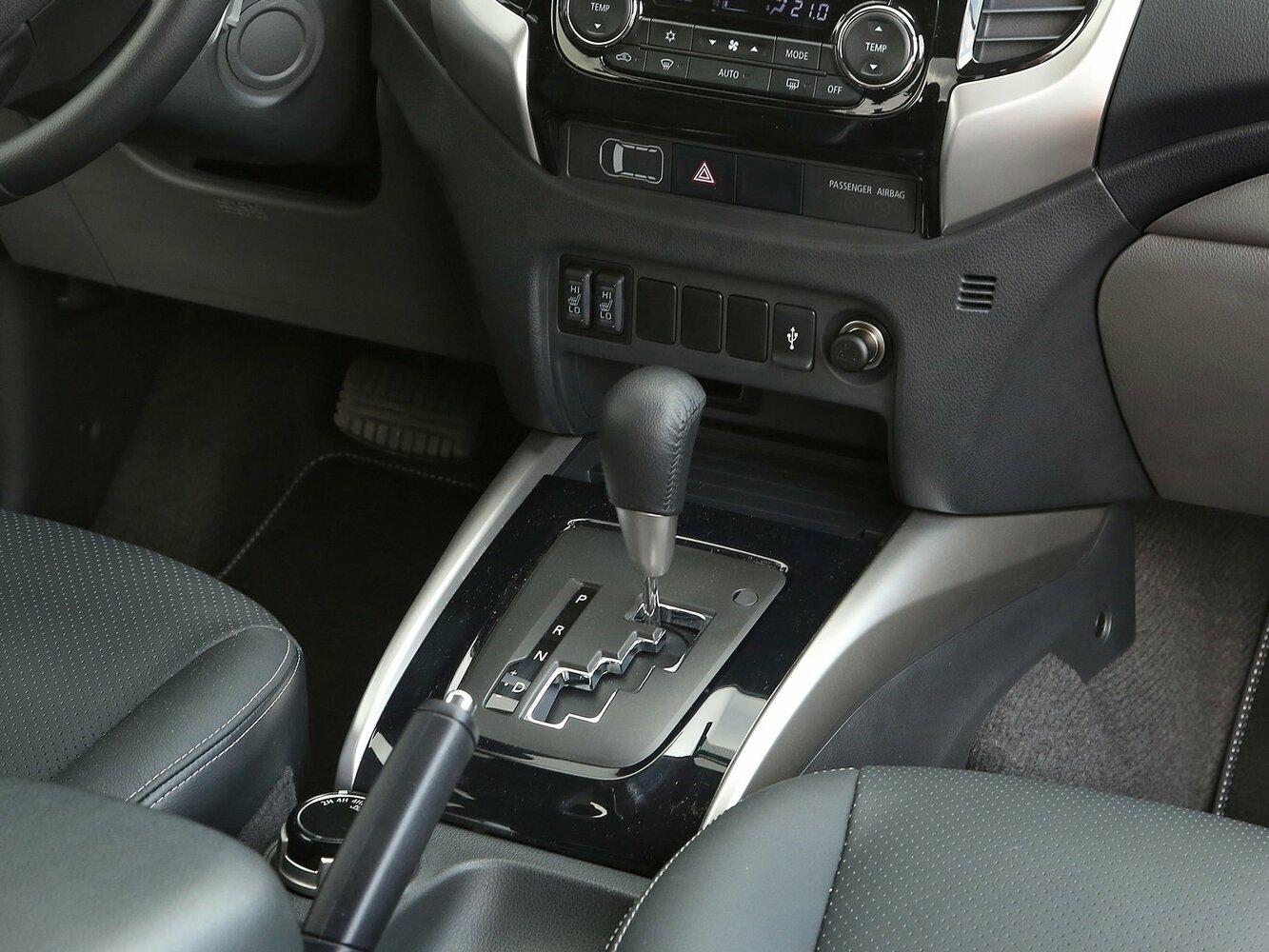 Mitsubishi L200 V, 2016, фото 9