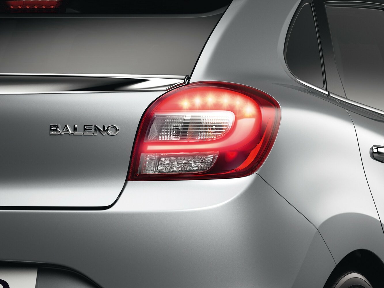 Suzuki Baleno II, 2016, фото 4