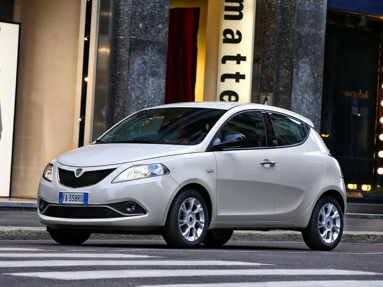 Lancia Ypsilon III (Type 846) Рестайлинг, 2023, фото 12