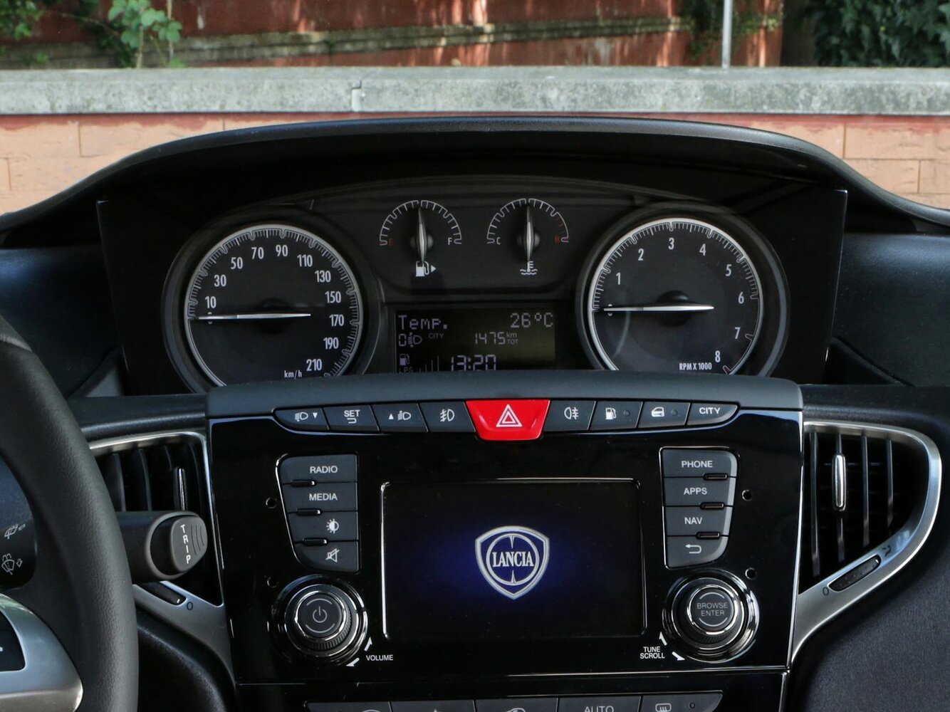 Lancia Ypsilon III (Type 846) Рестайлинг, 2023, фото 4