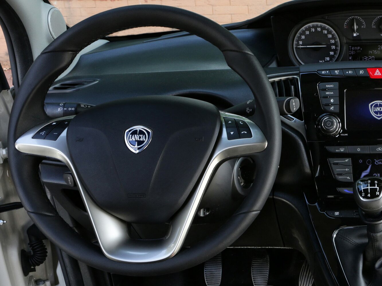 Lancia Ypsilon III (Type 846) Рестайлинг, 2023, фото 16