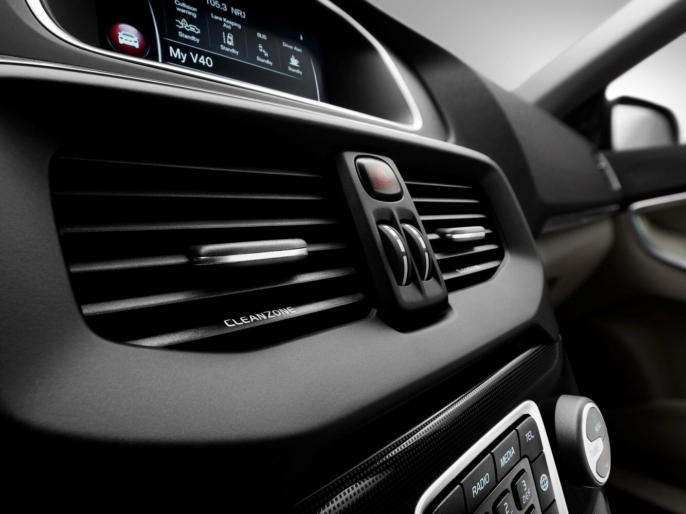 Volvo V40 II Рестайлинг, 2016, фото 11