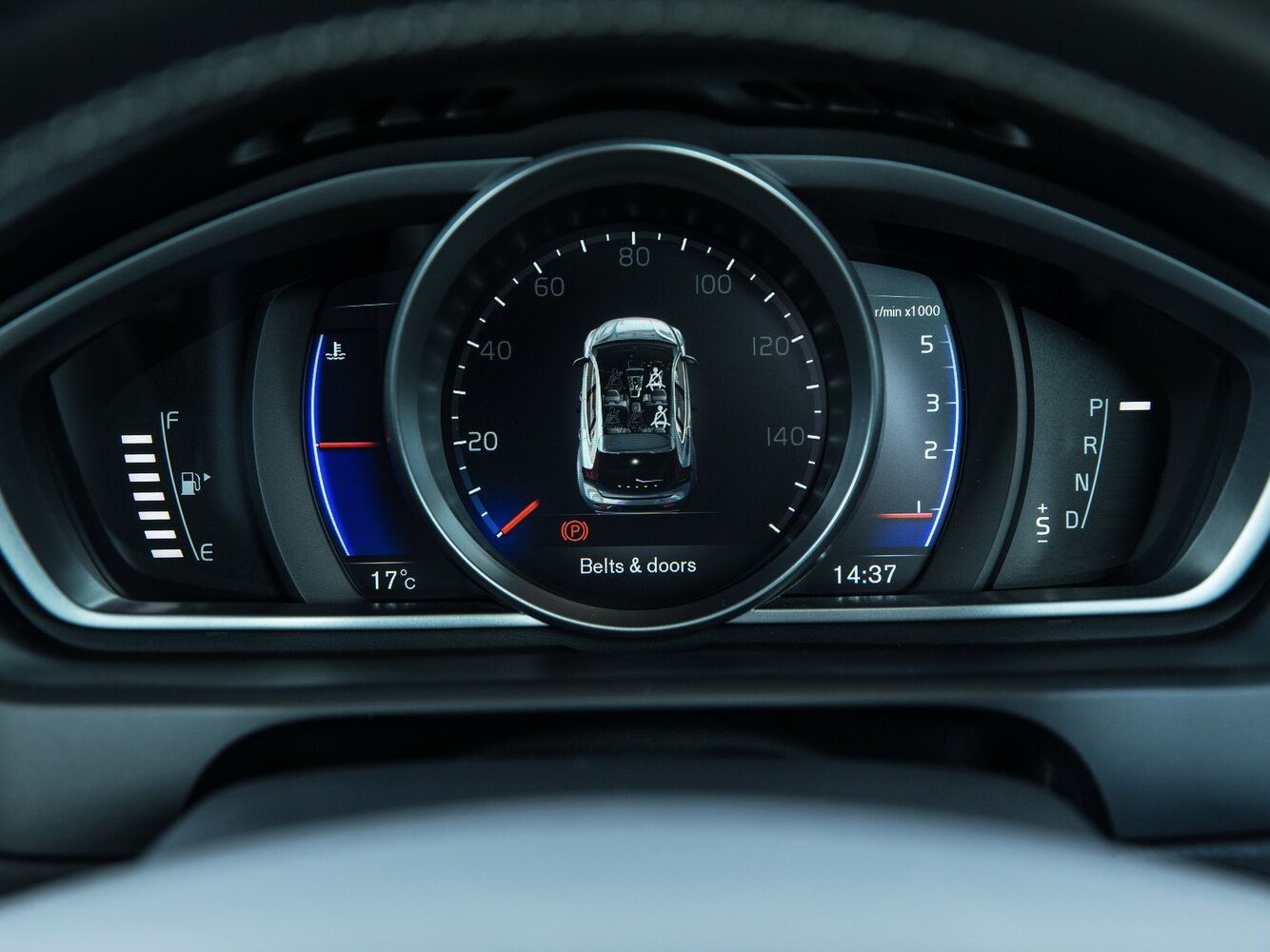 Volvo V40 II Рестайлинг, 2016, фото 20
