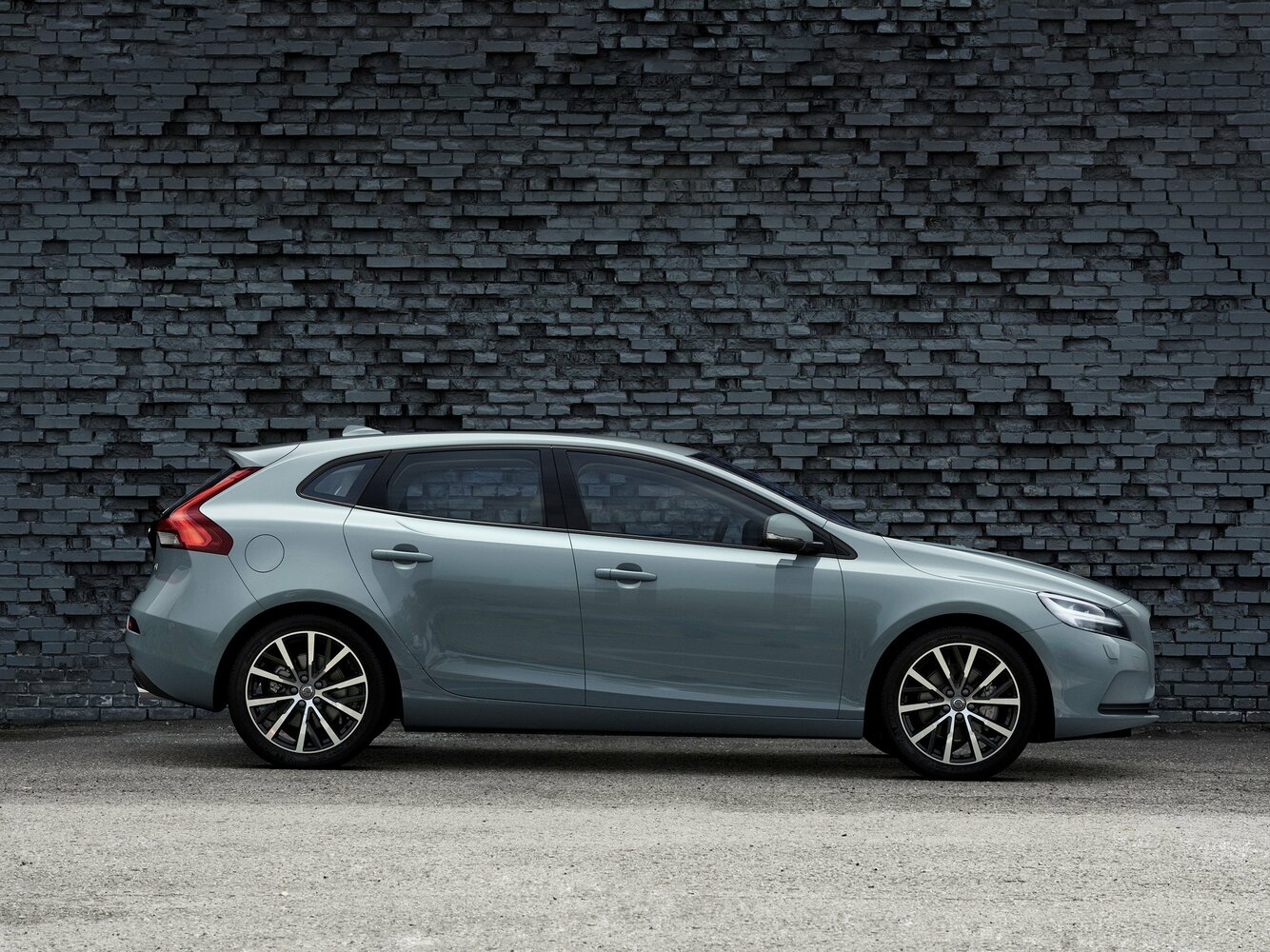 Volvo V40 II Рестайлинг, 2016, фото 21