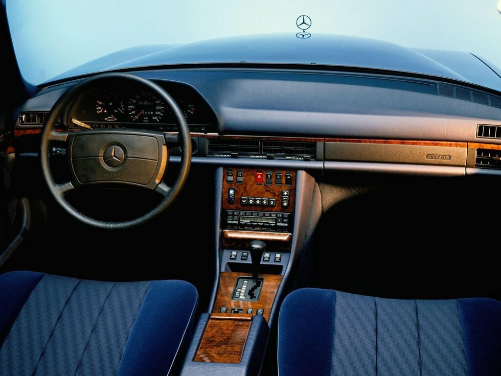 Mercedes-Benz S-Класс II (W126) Рестайлинг, 1990, фото 2