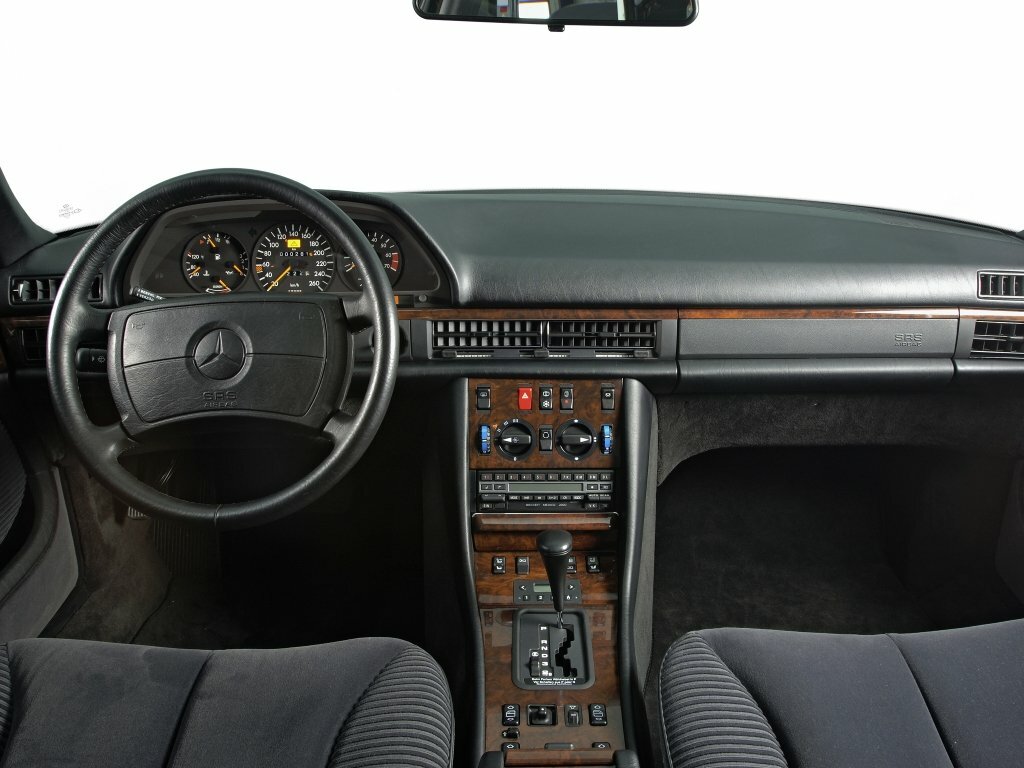 Mercedes-Benz S-Класс II (W126) Рестайлинг, 1990, фото 3