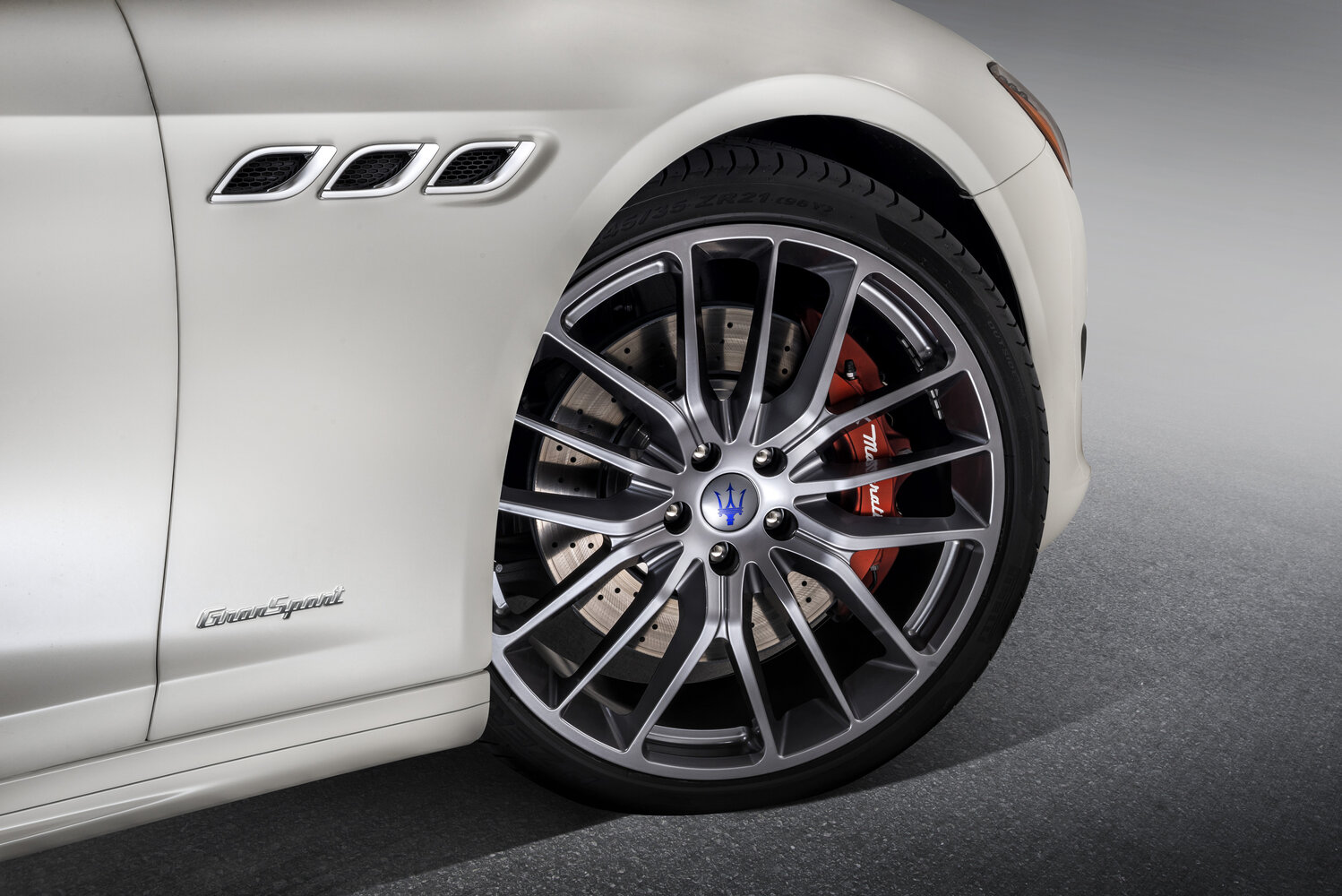 Maserati Quattroporte VI Рестайлинг, 2019, фото 4