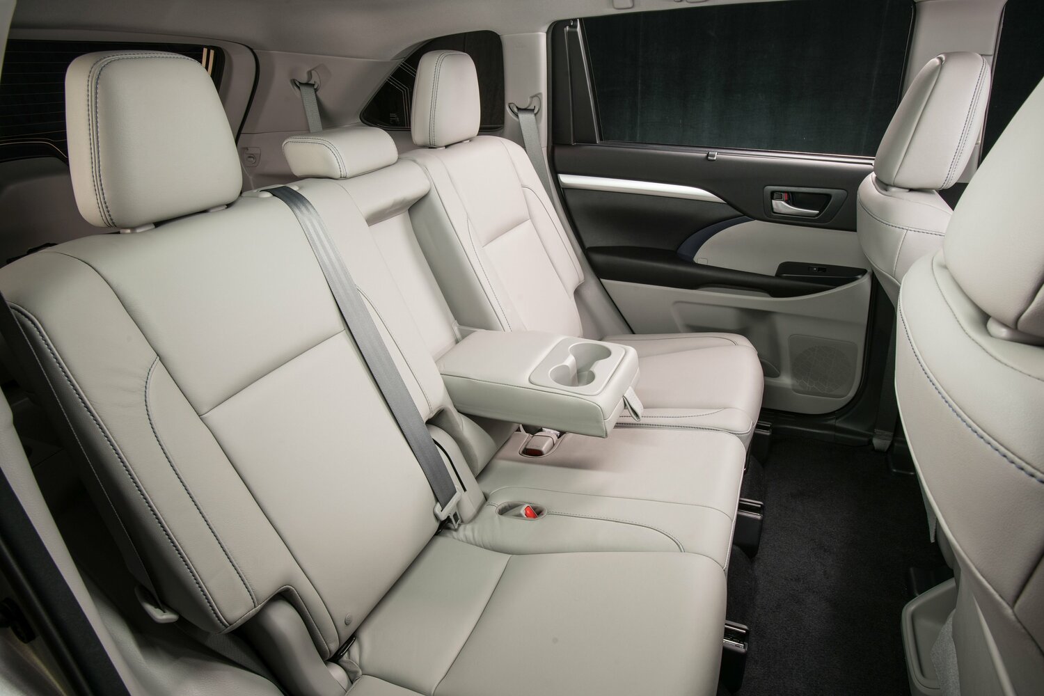 Toyota Highlander III (XU50) Рестайлинг, 2016, фото 12