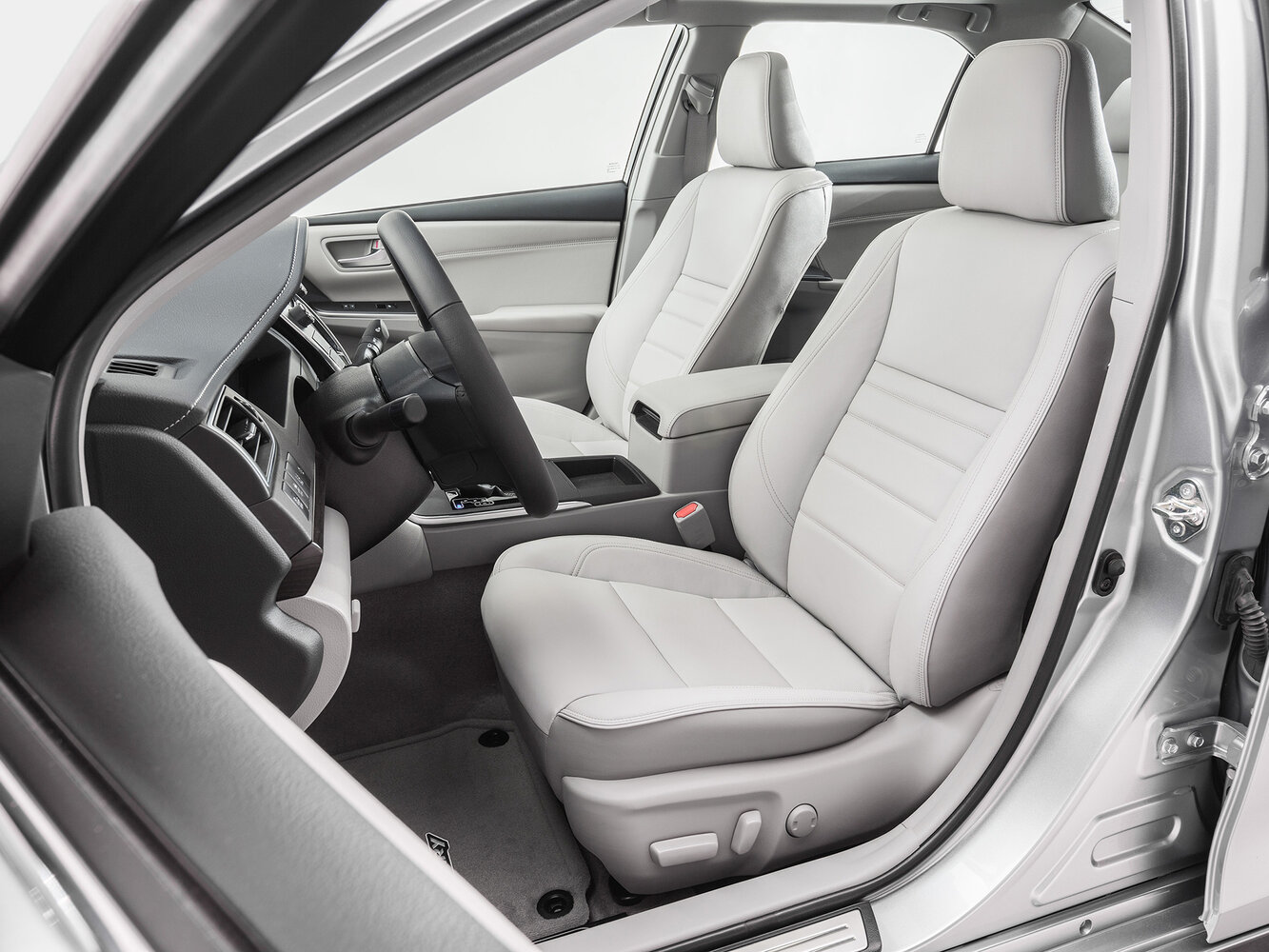 Toyota Camry VII (XV50) Рестайлинг, 2014, фото 11