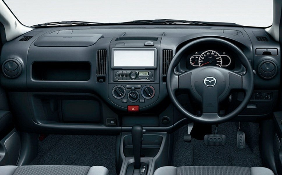 Mazda Familia Y12, 2014, фото 2
