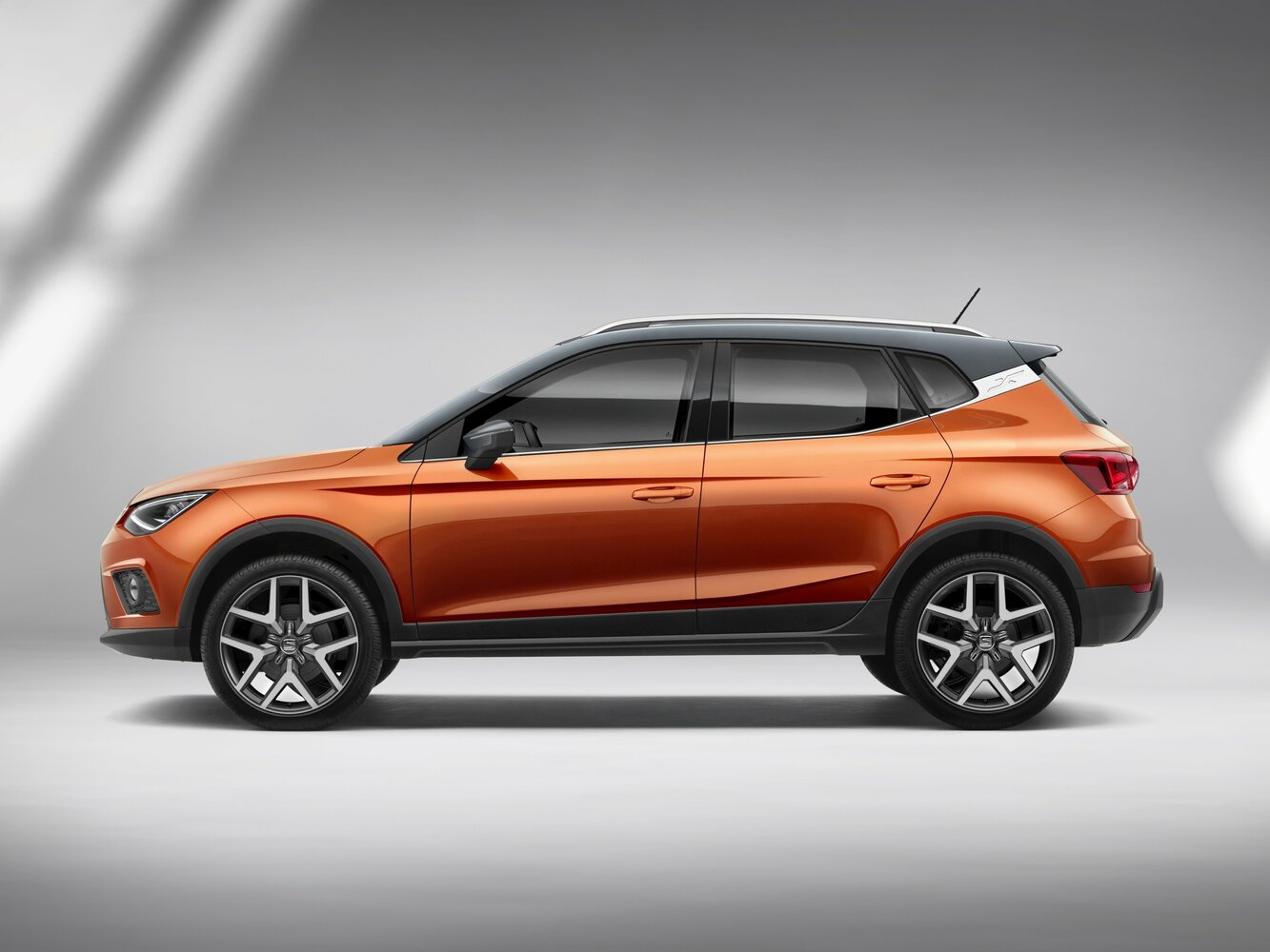 SEAT Arona I, 2020, фото 11