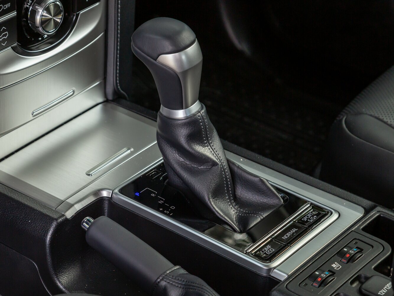 Toyota Land Cruiser Prado 150 Series Рестайлинг 2, 2020, фото 28