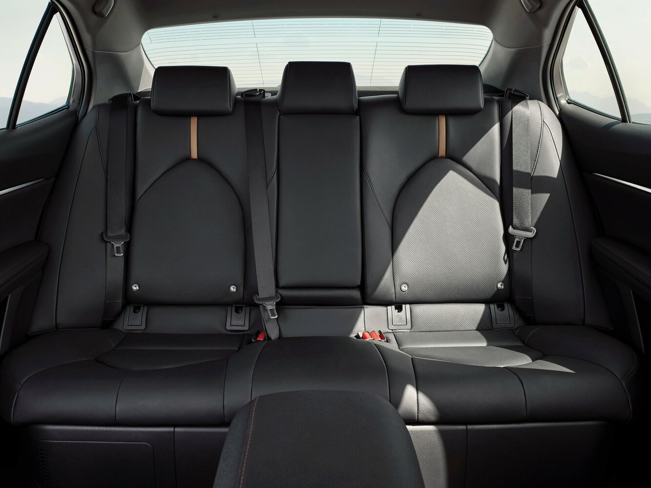 Daihatsu Altis V, 2017, фото 4