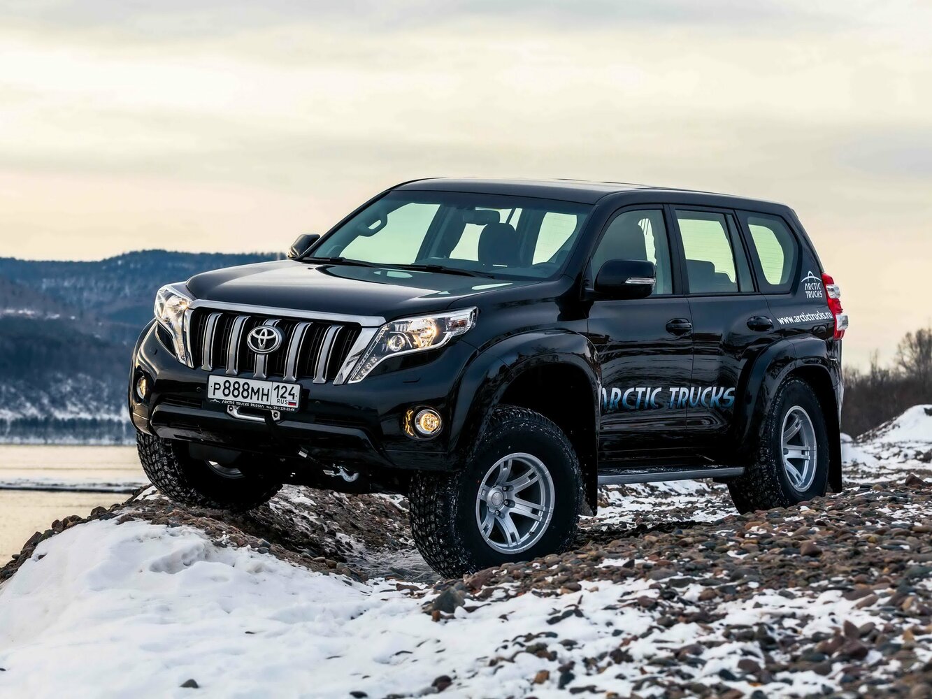 Toyota Land Cruiser Prado 150 Series Рестайлинг 1, 2015, фото 6