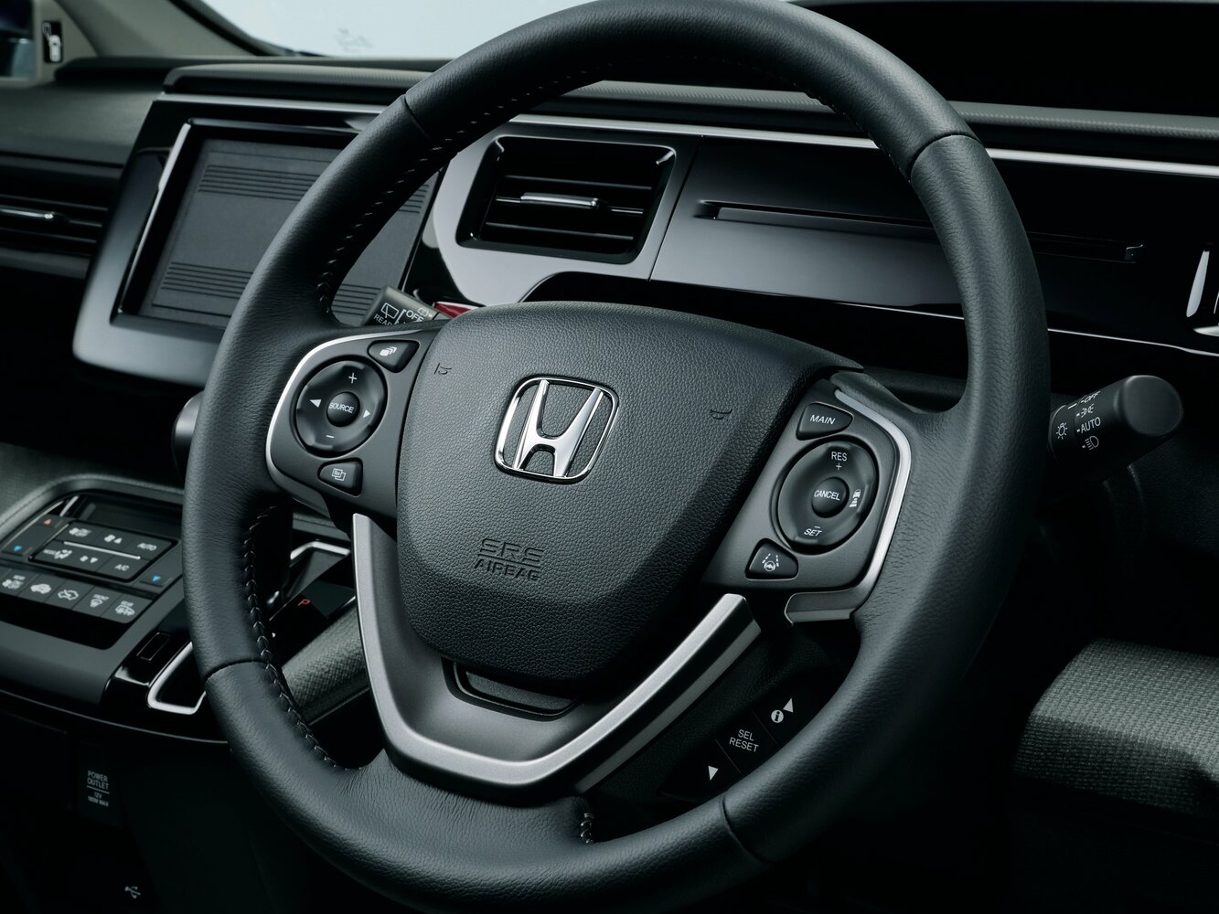 Honda Stepwgn V Рестайлинг, 2018, фото 12