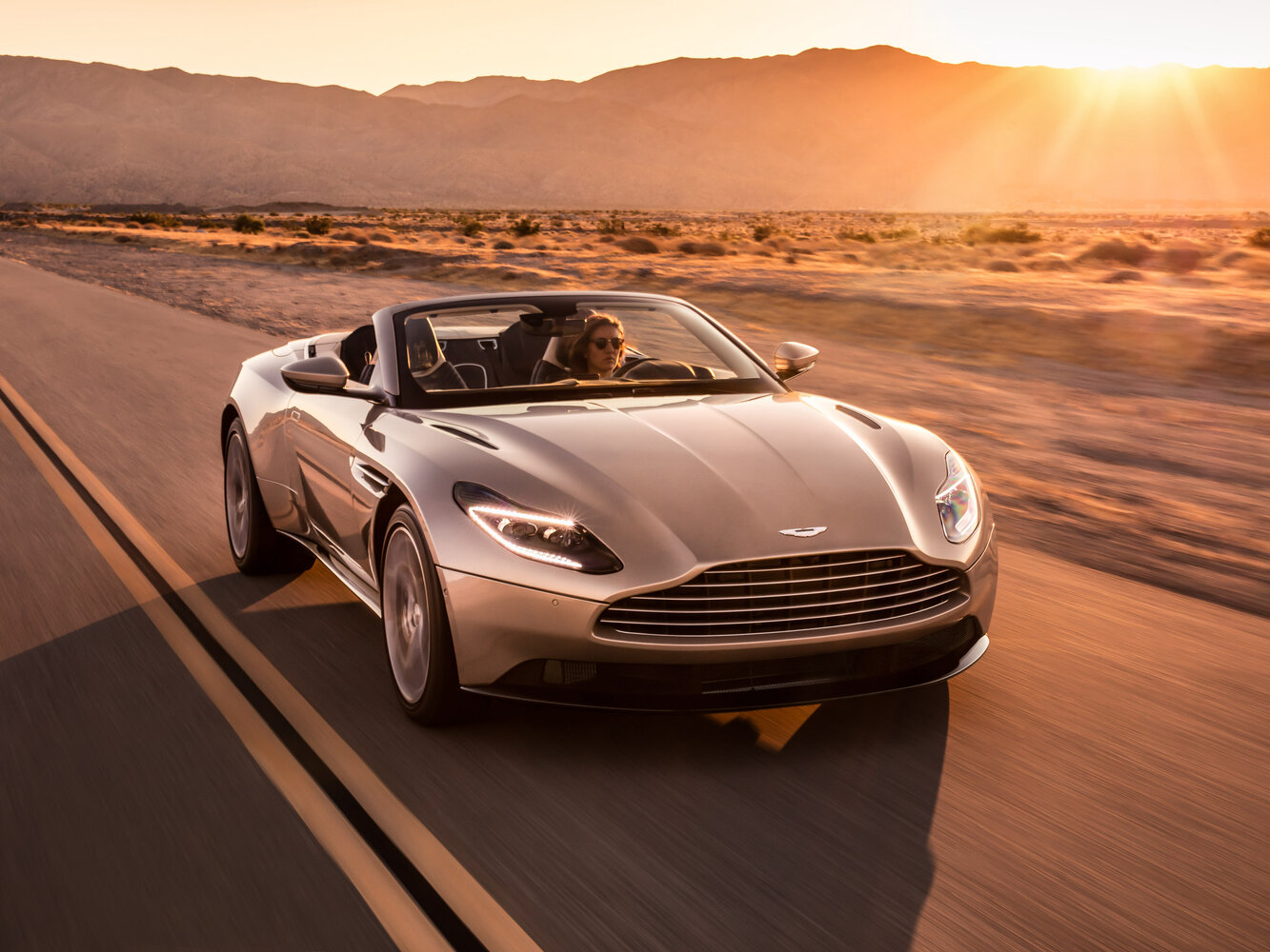 Aston Martin DB11 I, 2022, фото 14