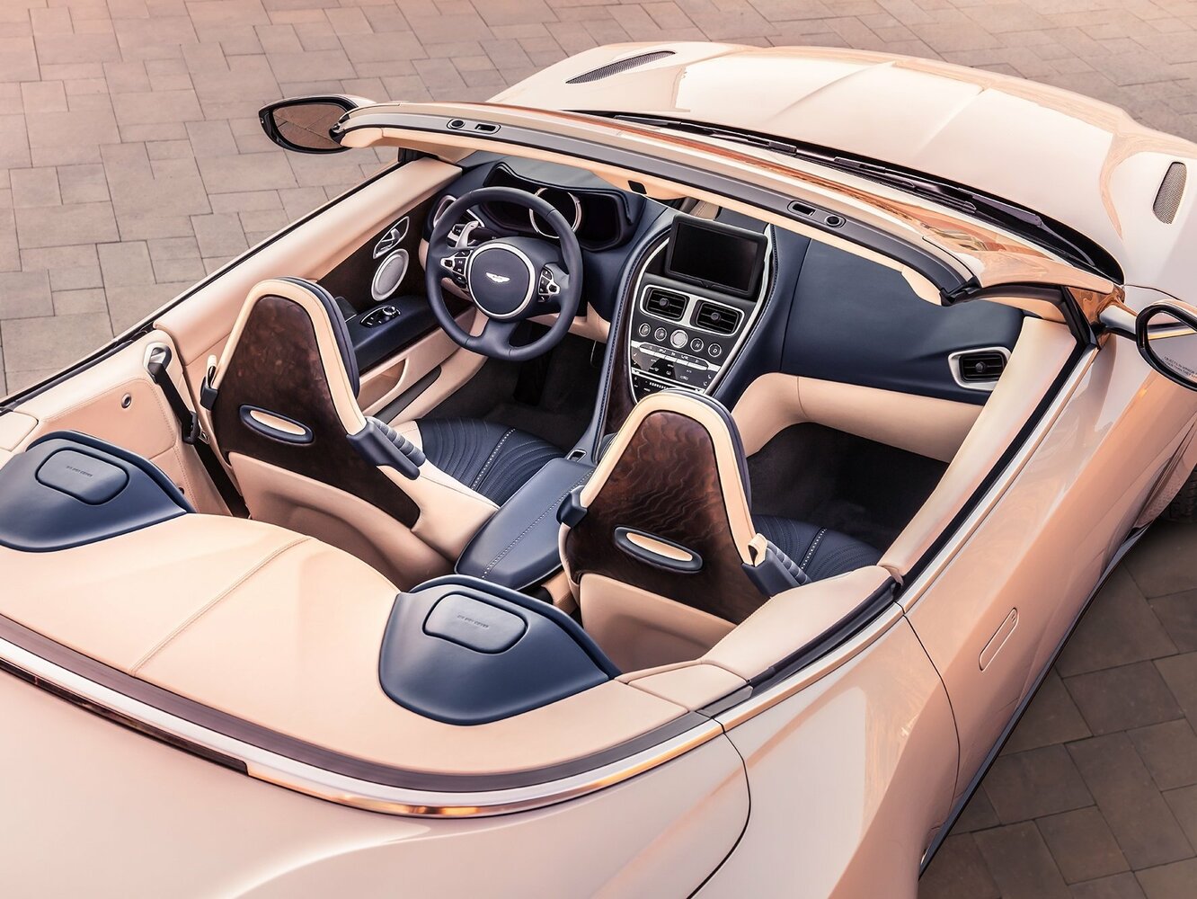 Aston Martin DB11 I, 2022, фото 6
