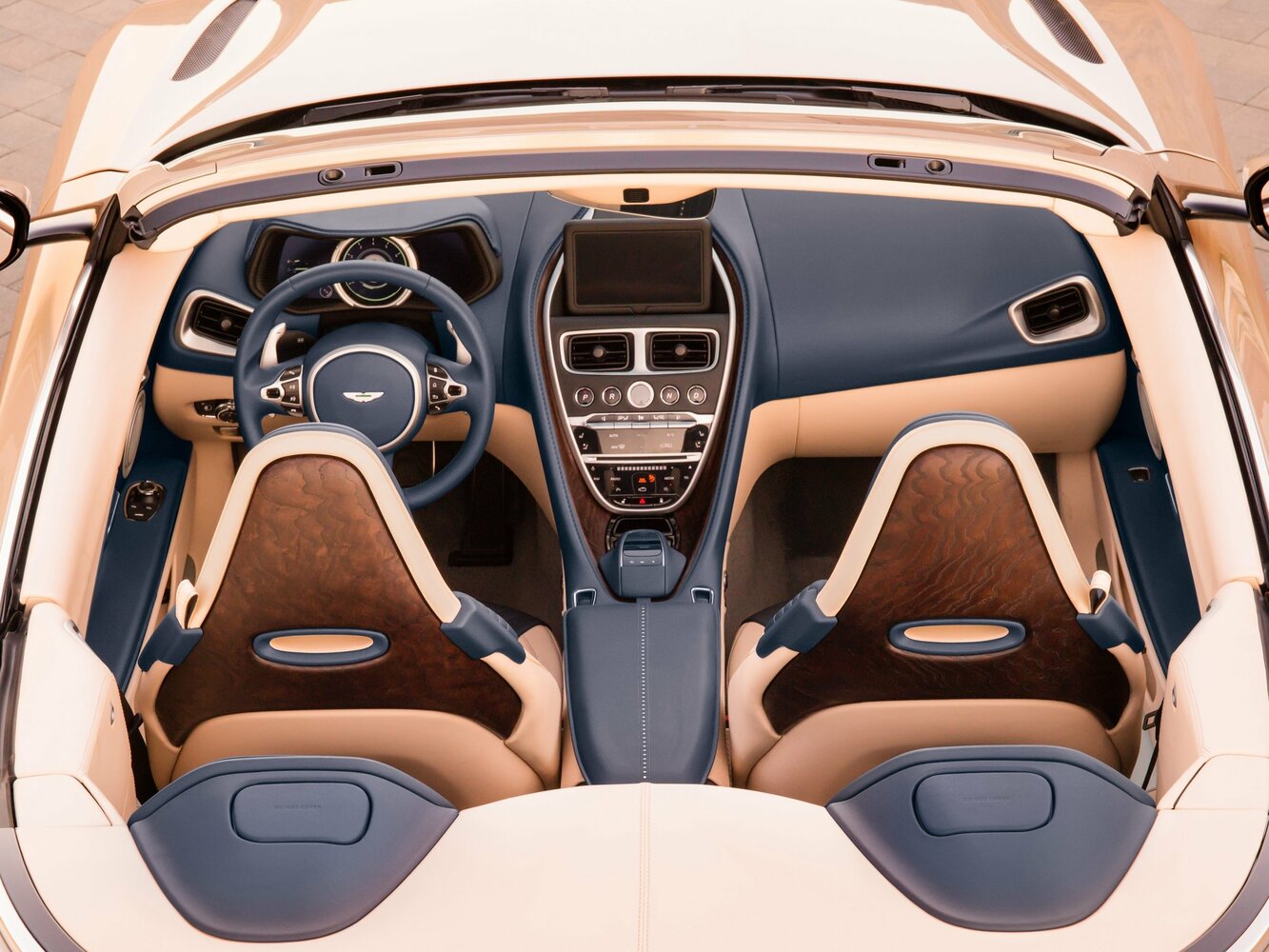 Aston Martin DB11 I, 2022, фото 9