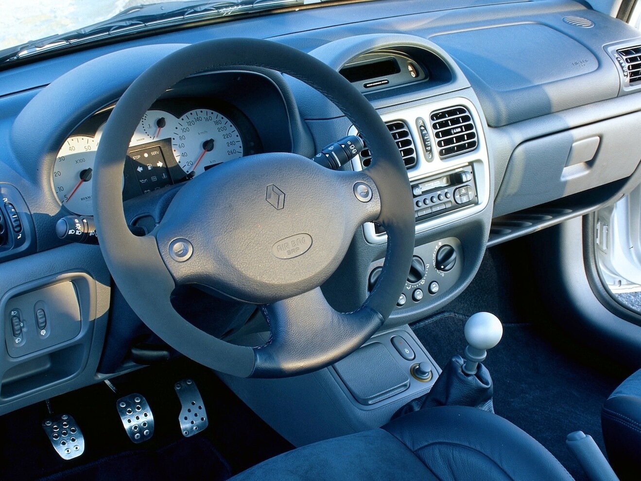 Renault Clio II, 2002, фото 2