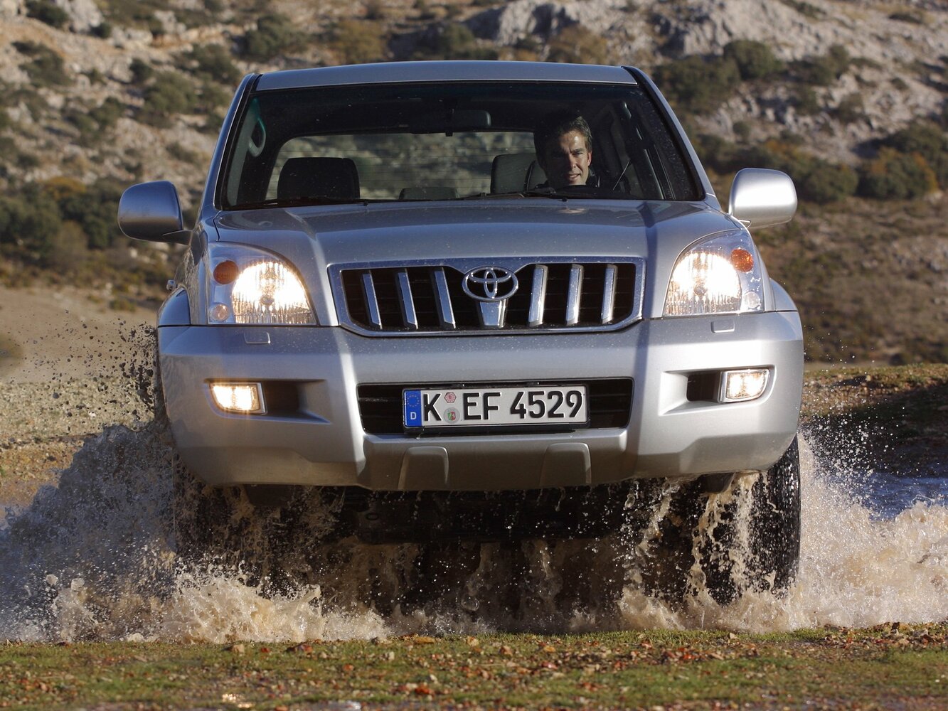 Toyota Land Cruiser Prado 120 Series Рестайлинг, 2007, фото 4