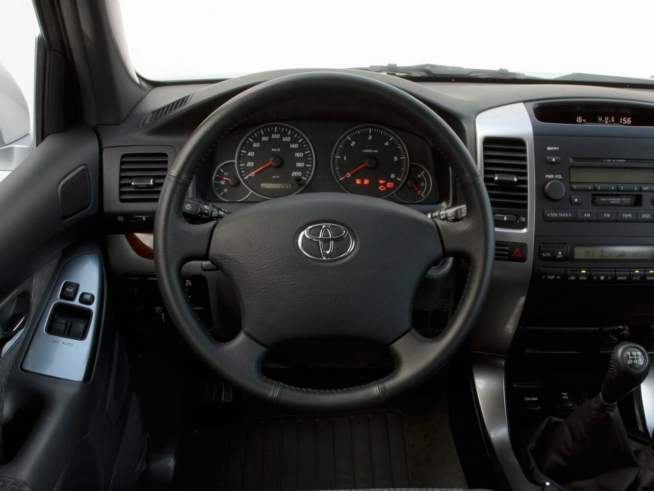 Toyota Land Cruiser Prado 120 Series Рестайлинг, 2007, фото 5