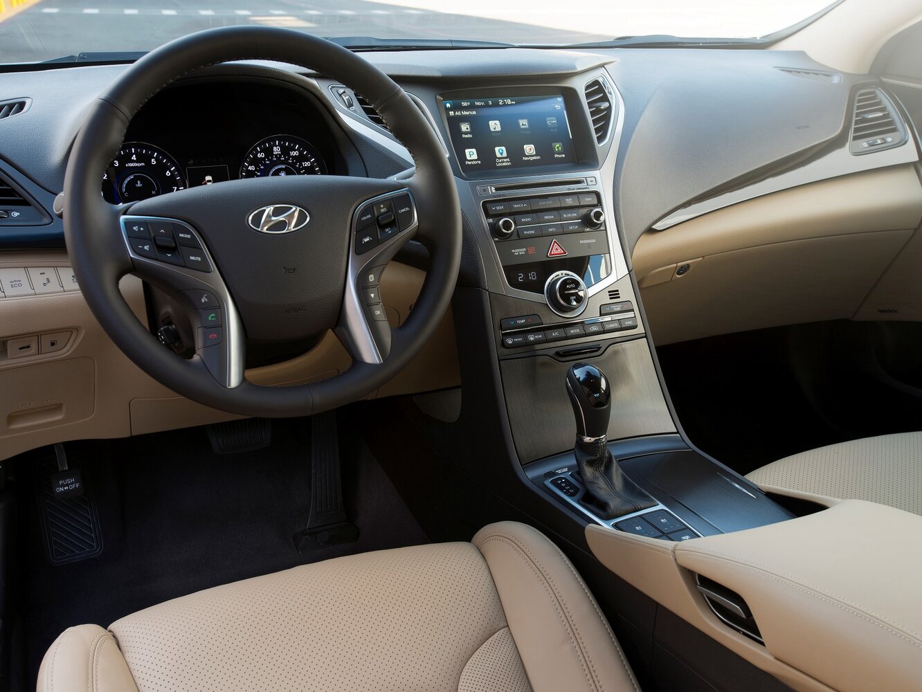 Hyundai Azera II Рестайлинг, 2016, фото 12