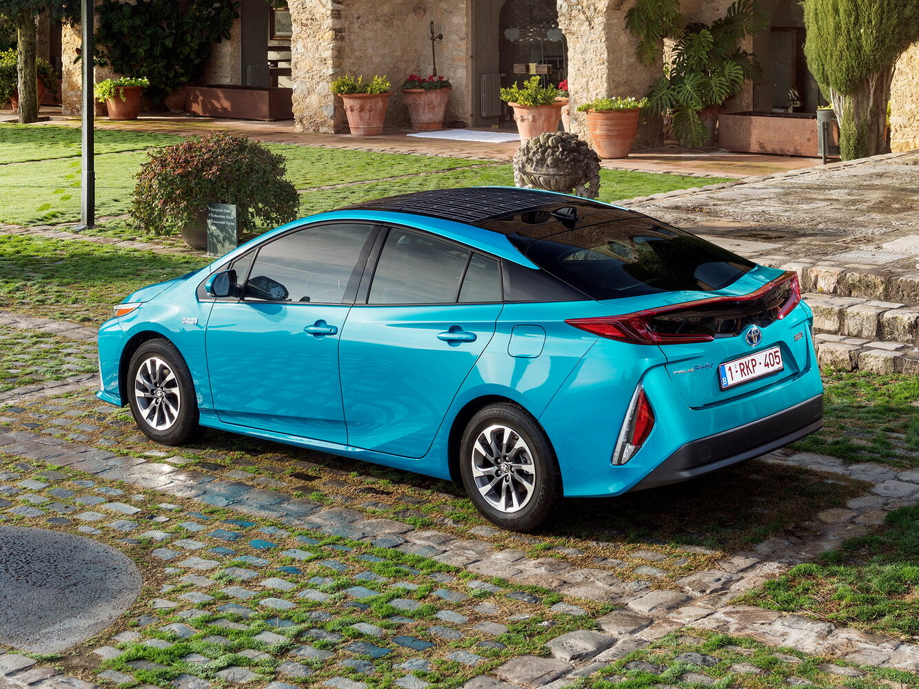 Toyota Prius IV (XW50), 2017, фото 1