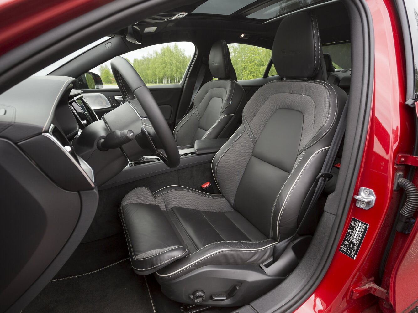 Volvo S60 III, 2022, фото 3