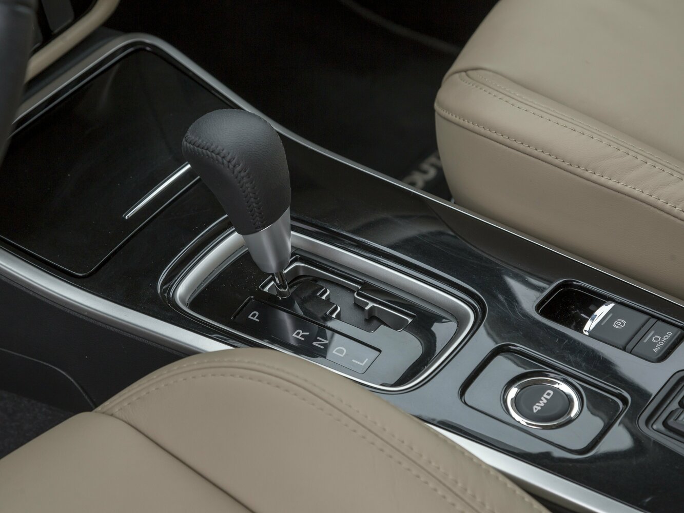Mitsubishi Outlander III Рестайлинг 3, 2021, фото 5