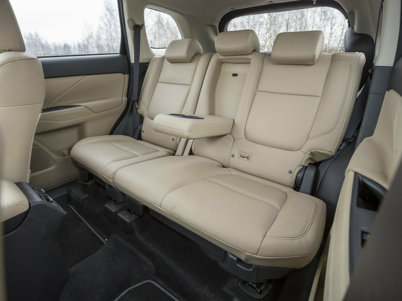 Mitsubishi Outlander III Рестайлинг 3, 2021, фото 17