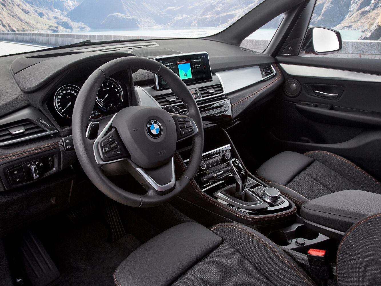 BMW 2 series Active Tourer F45 Рестайлинг, 2019, фото 12
