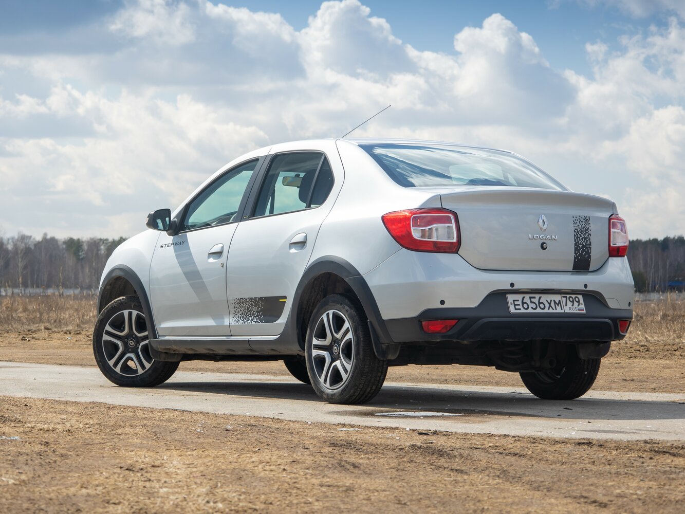 Renault Logan II Рестайлинг, 2021, фото 7
