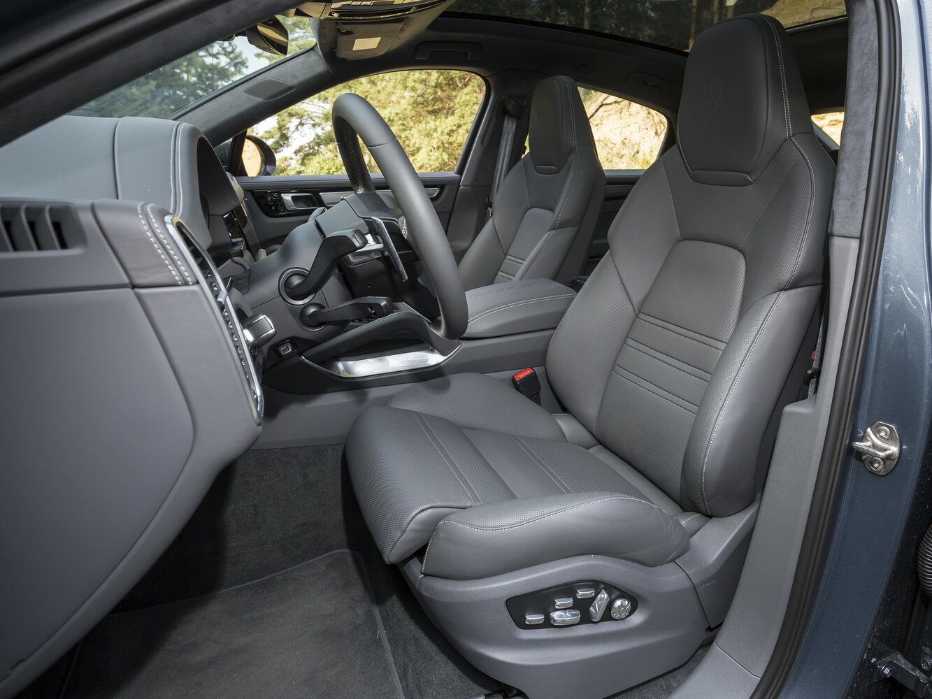 Porsche Cayenne III, 2022, фото 23