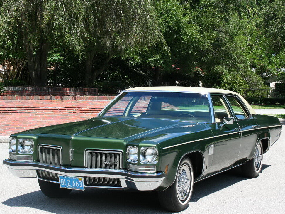 Oldsmobile Eighty-Eight VII, 1976, фото 2