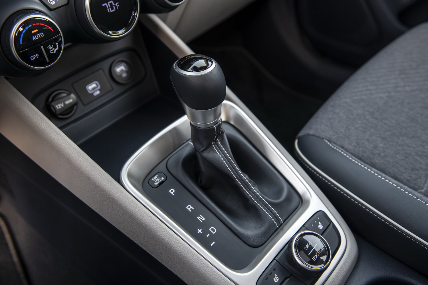 Hyundai Venue I, 2024, фото 16