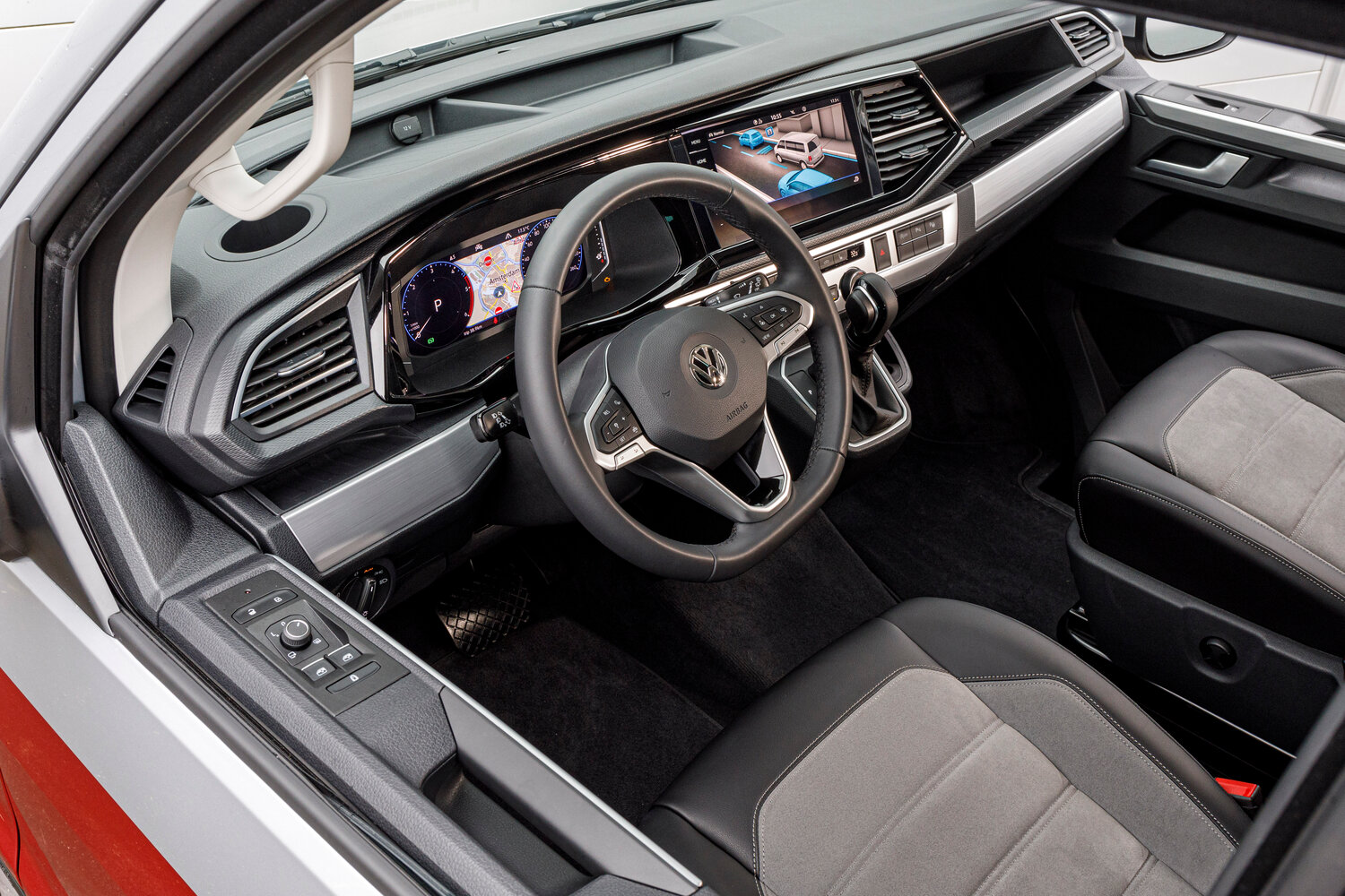 Volkswagen Multivan T6 Рестайлинг, 2024, фото 9