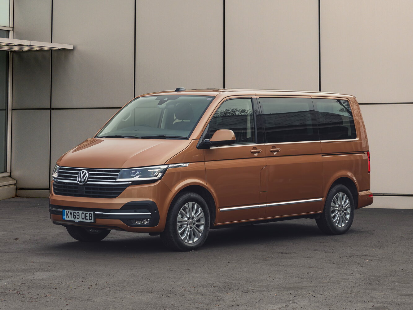 Volkswagen Caravelle T6 Рестайлинг, 2023, фото 12