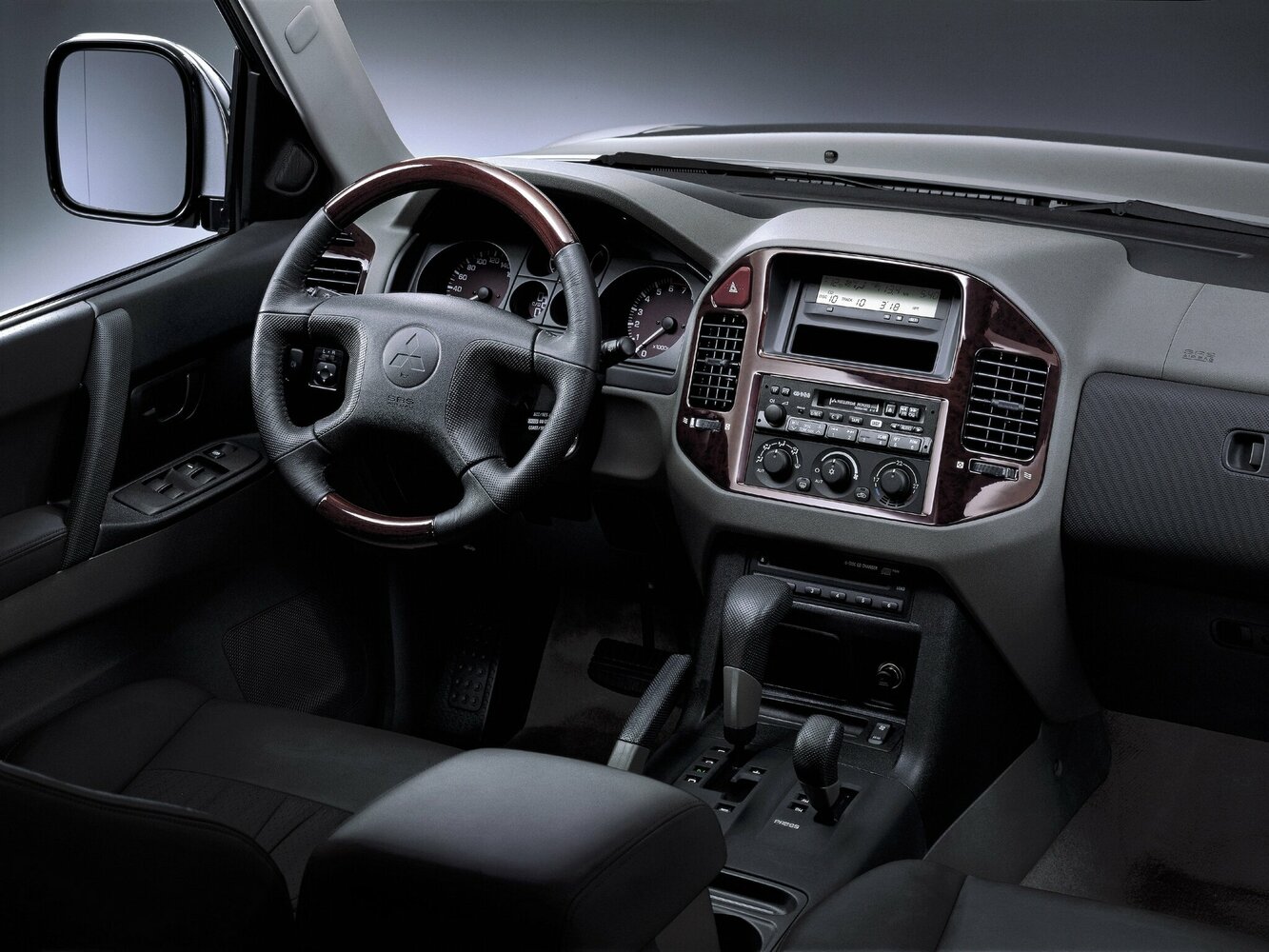 Mitsubishi Pajero III Рестайлинг, 2005, фото 7