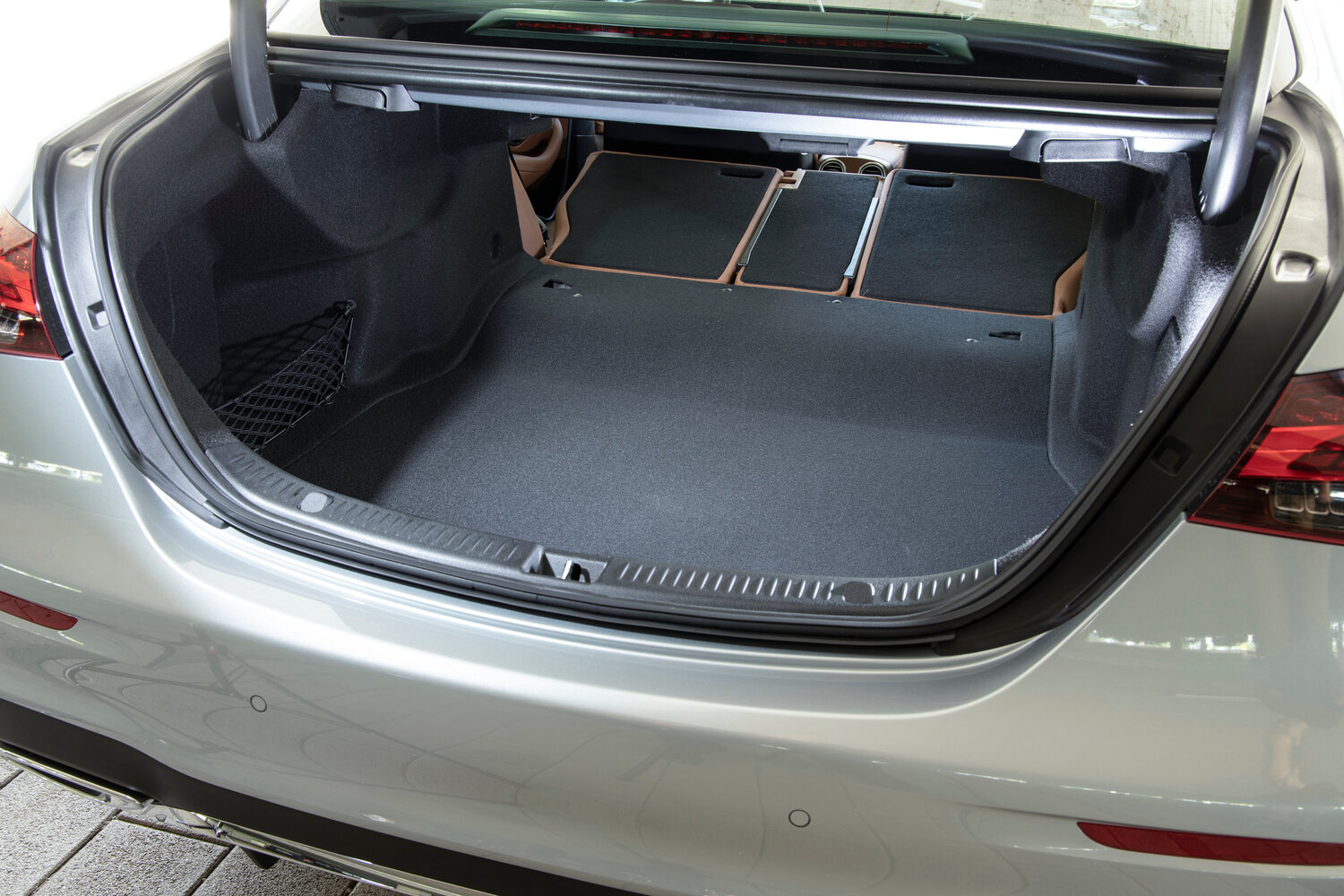 Mercedes-Benz E-Класс V (W213, S213, C238) Рестайлинг, 2023, фото 22