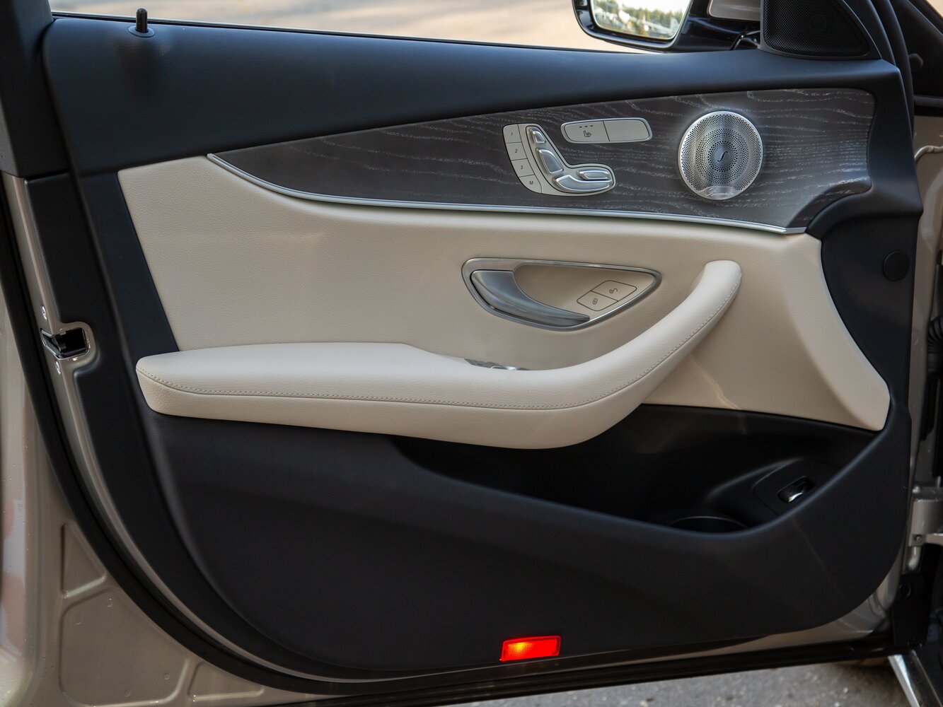 Mercedes-Benz E-Класс V (W213, S213, C238) Рестайлинг, 2023, фото 36