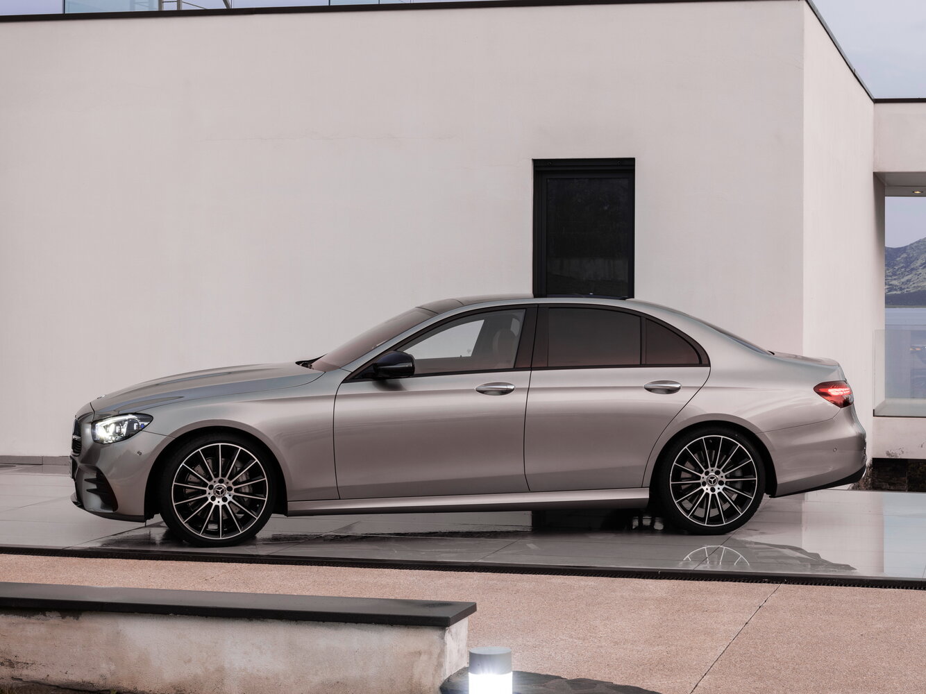 Mercedes-Benz E-Класс V (W213, S213, C238) Рестайлинг, 2023, фото 18